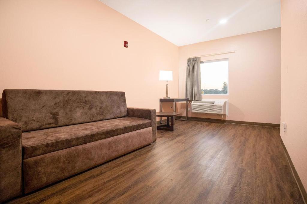 Royal Inn & Suites Adairsville ภายนอก รูปภาพ